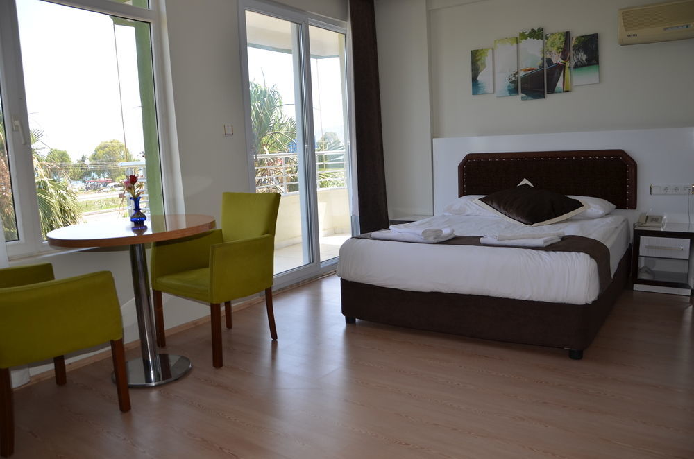 Hotel Simsek Финике Екстериор снимка